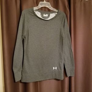 Womens Under Armour sweatshirt  size Medium